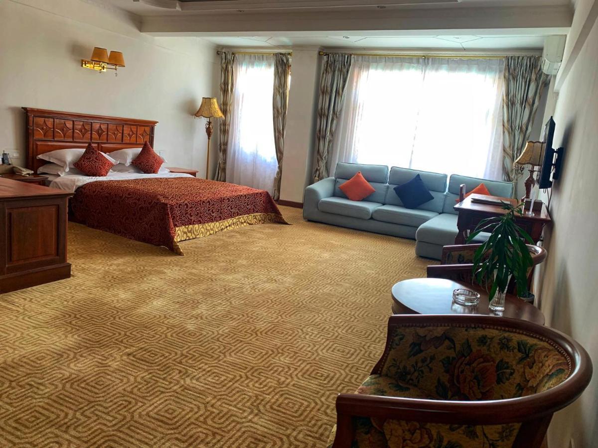 Asia & Africa Hotel Antananarivo Bagian luar foto