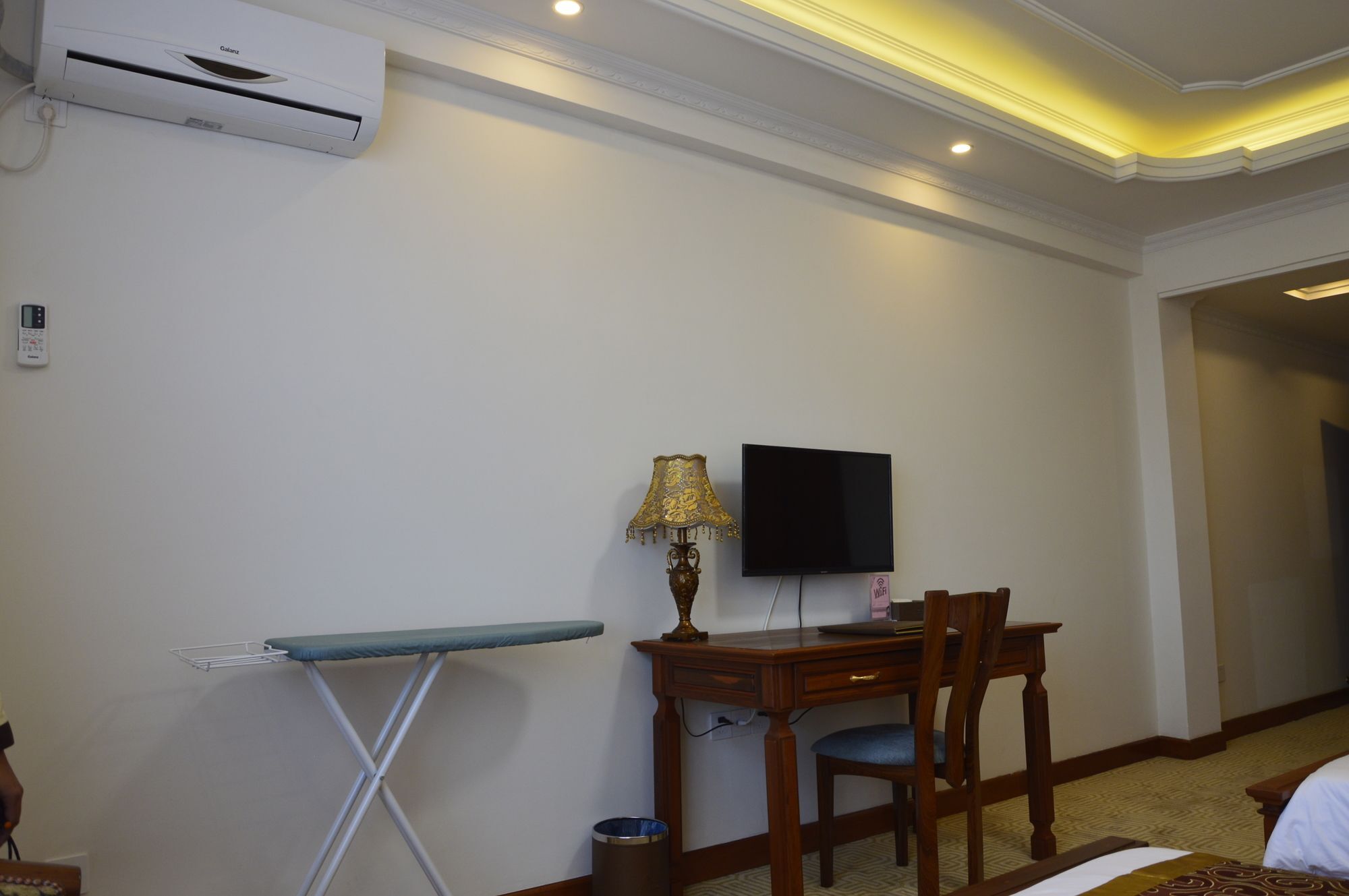 Asia & Africa Hotel Antananarivo Bagian luar foto